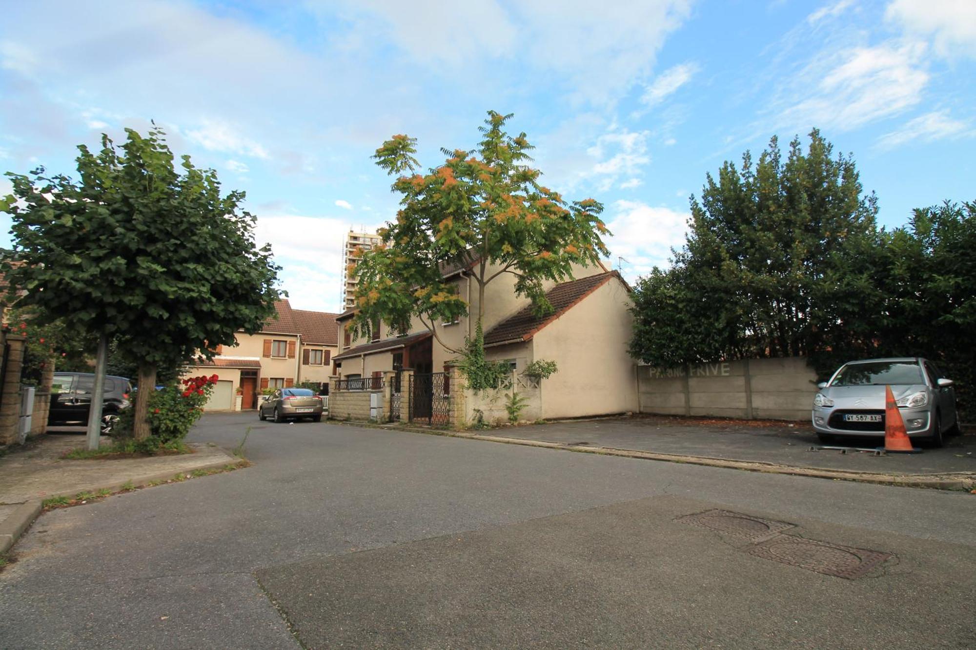 Free Private Parking - 15Mn Paris - 5Mn Walk Train Station - All Equipped - Terrace - Garden - Stade De France - Casino D'Enghien - Hippodrome, Universite Épinay-sur-Seine Exterior foto